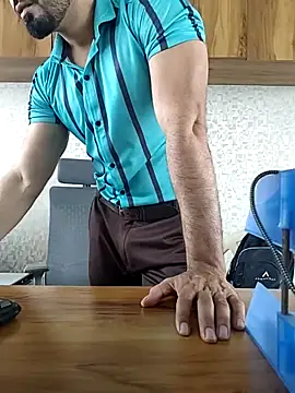 Snapshot of indianguy89 chatting on 03-11-26, 10:10 indianguy89 online show from 03-11-26, 10:10