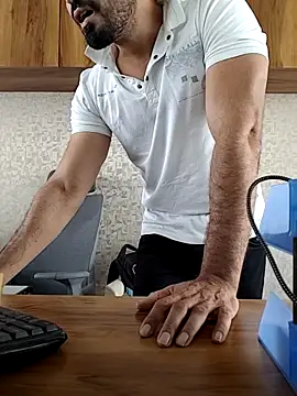 Snapshot of indianguy89 chatting on 03-15-26, 04:51 indianguy89 online show from 03-15-26, 04:51