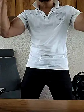 indianguy89 online show from 04-26-26, 05:49