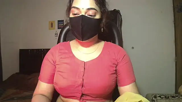 Most-Beautiful-Queen online show from 03-26-26, 08:03