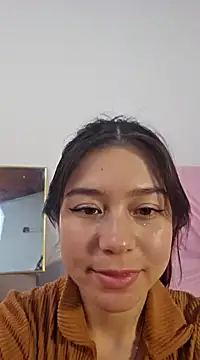 Snapshot of pink_flower_ chatting on 01-21-25, 10:41 pink flower  online show from 01-21-25, 10:41