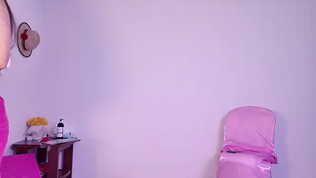 Snapshot of pink_flower_ chatting on 09-22-25, 10:45 pink flower  online show from 09-22-25, 10:45