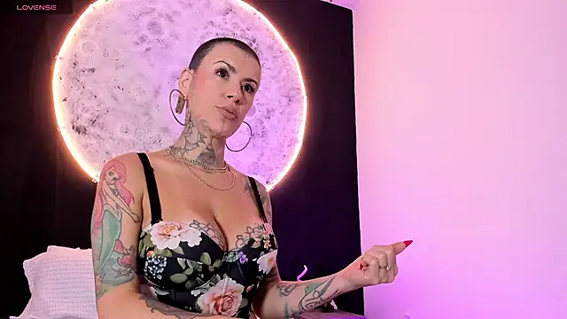 GinebraaFox  online show from 03-06-25, 02:29