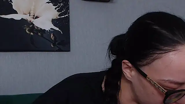 IzabelllNoir online show from 02-20-25, 12:36