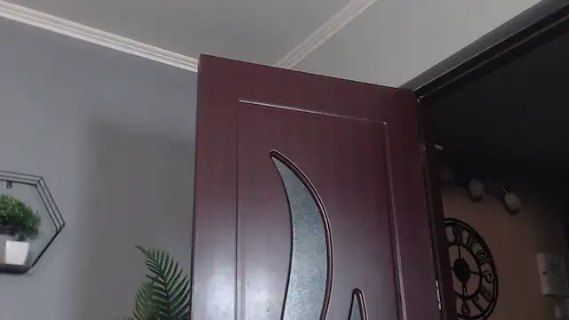 IzabelllNoir online show from 04-28-26, 08:58