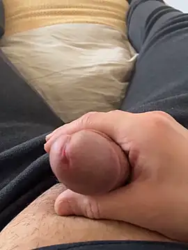 Snapshot of CoupleHot_X chatting on 03-05-26, 11:39 CoupleHot X online show from 03-05-26, 11:39