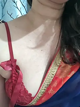 Snapshot of Brown_Maxi chatting on 03-13-25, 05:18 Brown Maxi online show from 03-13-25, 05:18