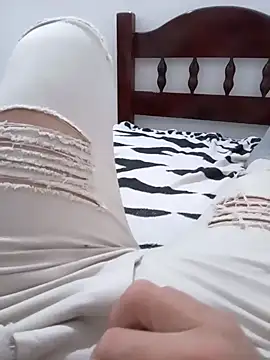 Snapshot of maikinhopL chatting on 01-28-25, 04:29 maikinhopL online show from 01-28-25, 04:29