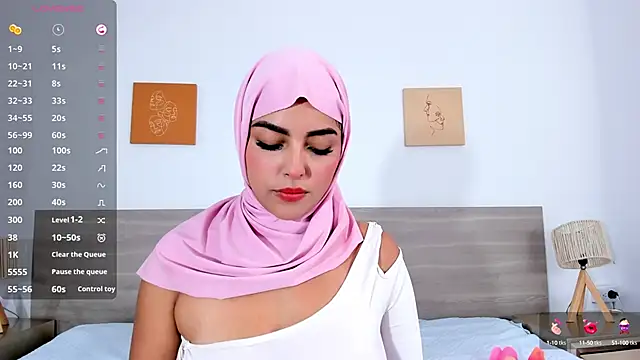 Snapshot of Lea_nahid chatting on 09-18-25, 07:38 Lea nahid online show from 09-18-25, 07:38