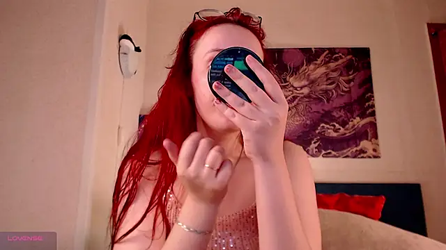 VanessaLincum online show from 12-22-25, 08:33