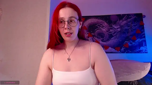 Snapshot of VanessaLincum chatting on 05-26-26, 06:42 VanessaLincum online show from 05-26-26, 06:42