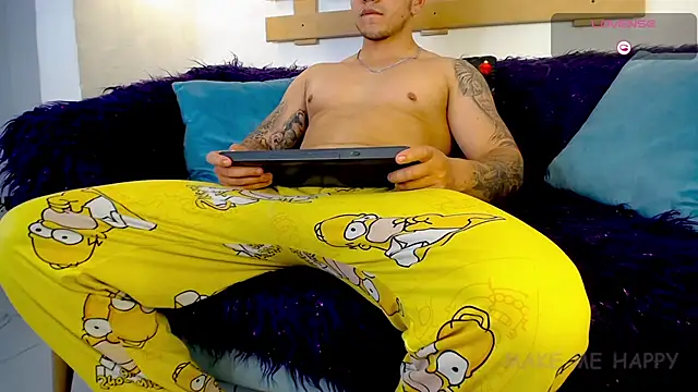 Snapshot of Marc__Waatson chatting on 12-21-25, 06:09 Marc Waatson online show from 12-21-25, 06:09