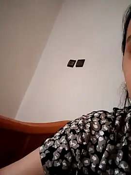 Snapshot of Ahlam44a chatting on 10-07-25, 10:45 Ahlam44a online show from 10-07-25, 10:45