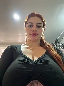 Snapshot of AtheneaRossi chatting on 05-21-26, 02:46 AtheneaRossi online show from 05-21-26, 02:46