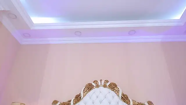 Snapshot of AdelinaVans chatting on 09-09-25, 11:10 AdelinaVans online show from 09-09-25, 11:10