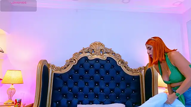 Snapshot of AdelinaVans chatting on 01-17-26, 11:26 AdelinaVans online show from 01-17-26, 11:26