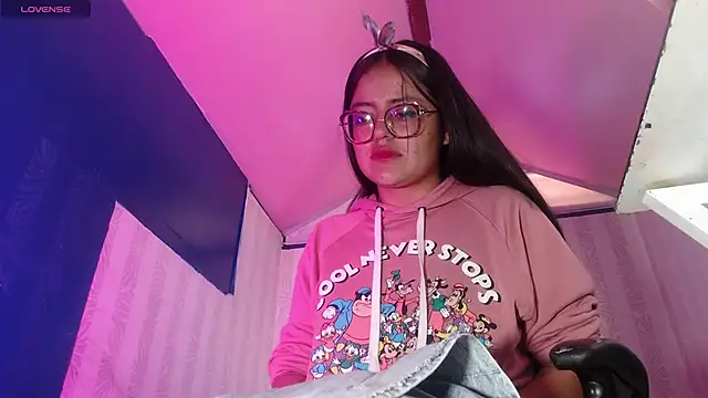 Snapshot of vitoria23_ chatting on 04-22-26, 01:56 vitoria23 online show from 04-22-26, 01:56