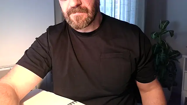 Snapshot of Mr_Beef chatting on 12-09-24, 03:11 Mr Beef online show from 12-09-24, 03:11