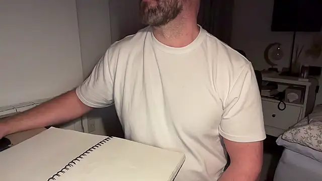 Snapshot of Mr_Beef chatting on 01-10-25, 08:26 Mr Beef online show from 01-10-25, 08:26