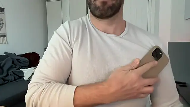 Snapshot of Mr_Beef chatting on 02-11-25, 12:37 Mr Beef online show from 02-11-25, 12:37