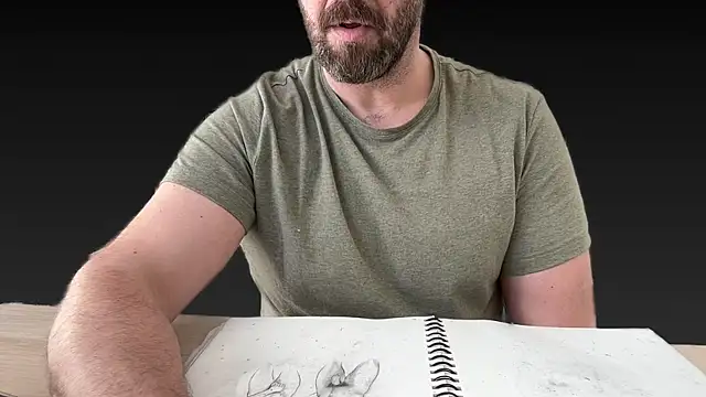 Snapshot of Mr_Beef chatting on 03-04-25, 03:48 Mr Beef online show from 03-04-25, 03:48