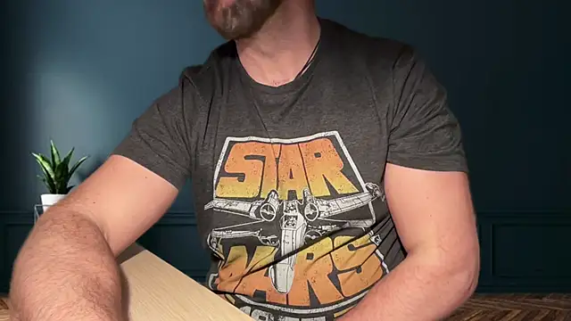 Snapshot of Mr_Beef chatting on 03-22-25, 07:42 Mr Beef online show from 03-22-25, 07:42