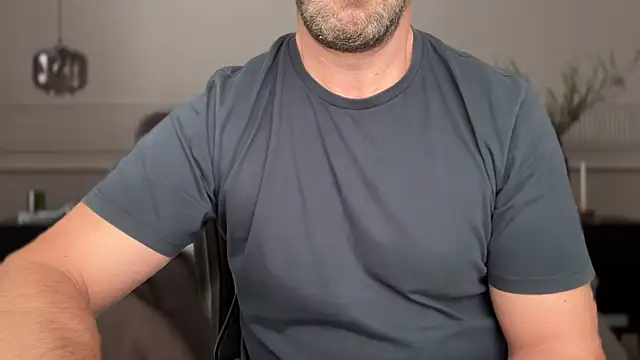 Snapshot of Mr_Beef chatting on 09-14-25, 01:10 Mr Beef online show from 09-14-25, 01:10