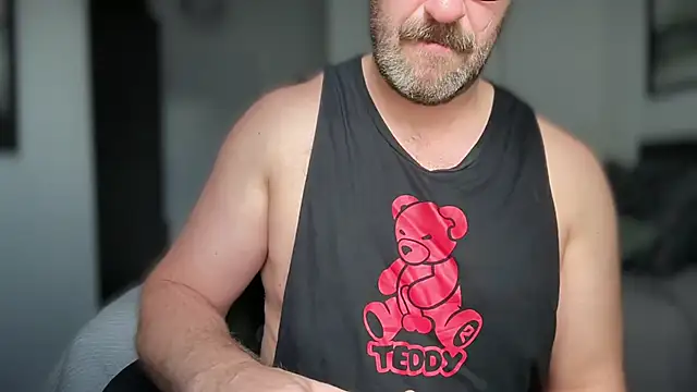 Snapshot of Mr_Beef chatting on 11-02-25, 10:17 Mr Beef online show from 11-02-25, 10:17