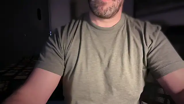 Snapshot of Mr_Beef chatting on 11-19-25, 10:32 Mr Beef online show from 11-19-25, 10:32