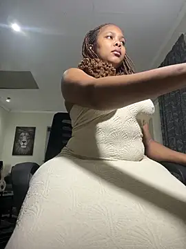 Snapshot of Bootyfulbarbiie chatting on 02-21-25, 10:26 Bootyfulbarbiie online show from 02-21-25, 10:26