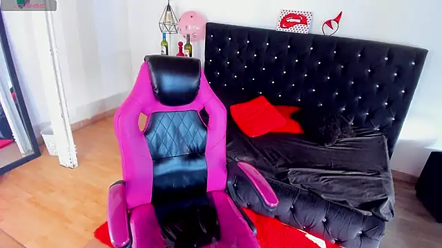 Aliciia cute1 online show from 02-13-26, 09:44