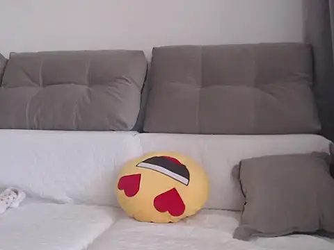  JustmeHere  online show from 04-27-26, 06:44