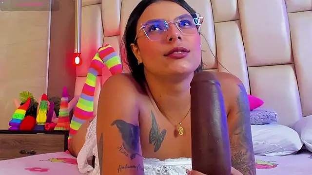 Snapshot of Shasa_8 chatting on 02-10-25, 11:13 Shasa 8 online show from 02-10-25, 11:13