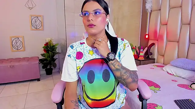 Snapshot of Shasa_8 chatting on 02-18-25, 07:52 Shasa 8 online show from 02-18-25, 07:52