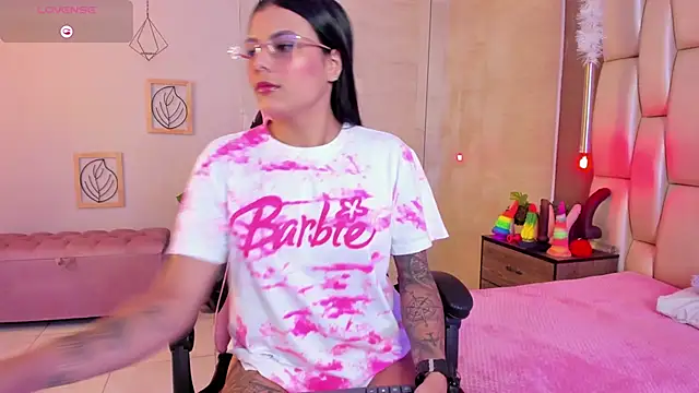 Snapshot of Shasa_8 chatting on 03-11-25, 07:58 Shasa 8 online show from 03-11-25, 07:58