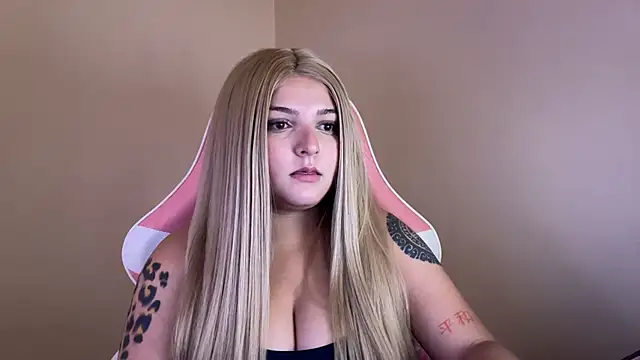 SweetPaige  online show from 01-26-25, 08:45