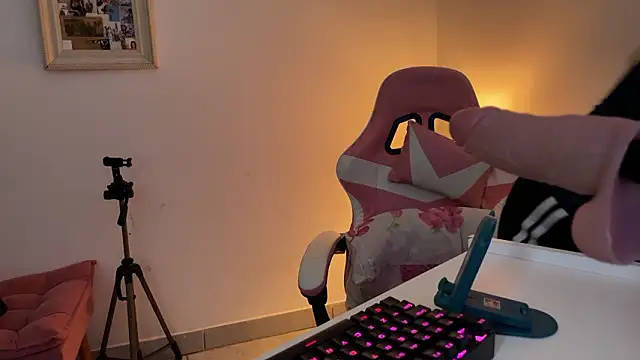 SweetPaige  online show from 03-23-26, 05:17