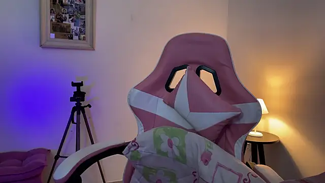 SweetPaige  online show from 04-03-26, 08:07