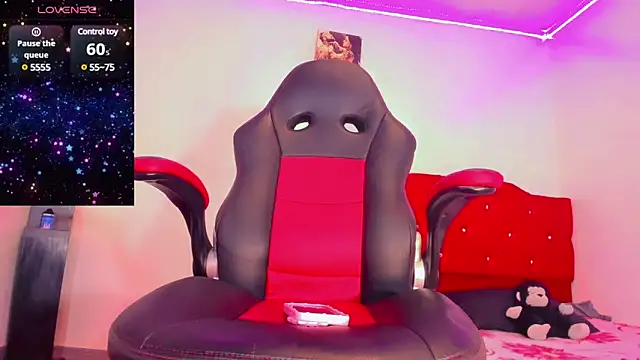 naomy  xx online show from 01-26-25, 06:07