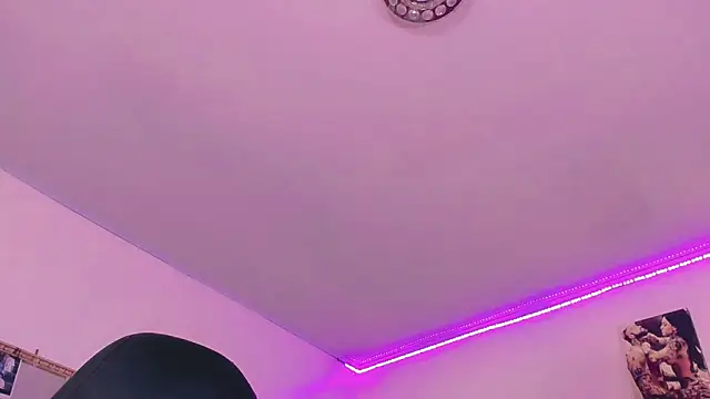 naomy  xx online show from 02-07-25, 07:17