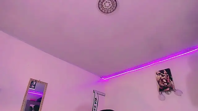 naomy  xx online show from 02-10-25, 10:09