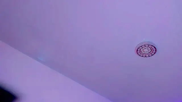 naomy  xx online show from 03-08-25, 07:20