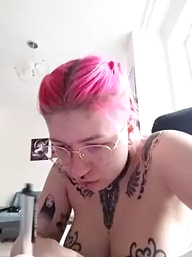 divine eve online show from 02-14-25, 02:54