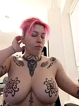 divine eve online show from 02-17-25, 07:53