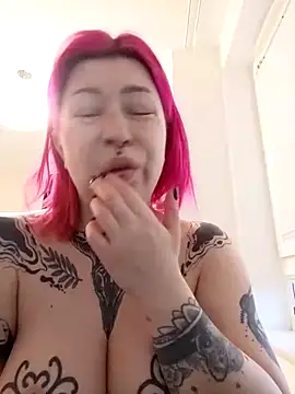 divine eve online show from 02-19-25, 02:34