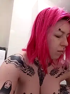 divine eve online show from 03-19-25, 01:29