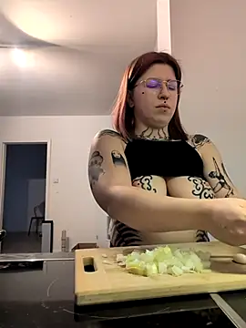 divine eve online show from 12-01-25, 12:21