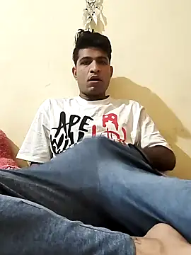 Snapshot of cuckhair chatting on 12-21-24, 04:41 cuckhair online show from 12-21-24, 04:41