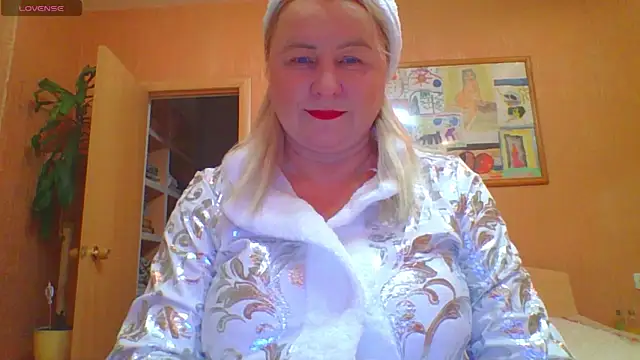 mira robinsonnn online show from 12-19-25, 03:30