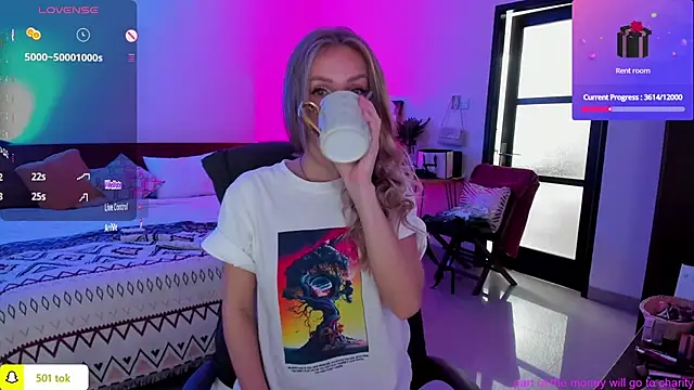 Snapshot of PrincessVS chatting on 01-22-25, 04:23 PrincessVS online show from 01-22-25, 04:23